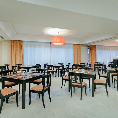 Hesperia Sevilla Exteriér fotografie